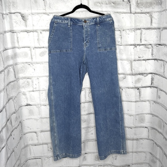 Lane Bryant Women’s Light Denim Flex Magic Waistband Mid Rise Wide Leg Jeans 16 - Picture 1 of 5